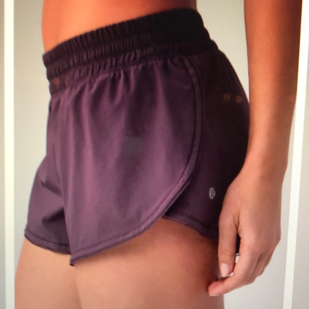 Lululemon seek the heat short II